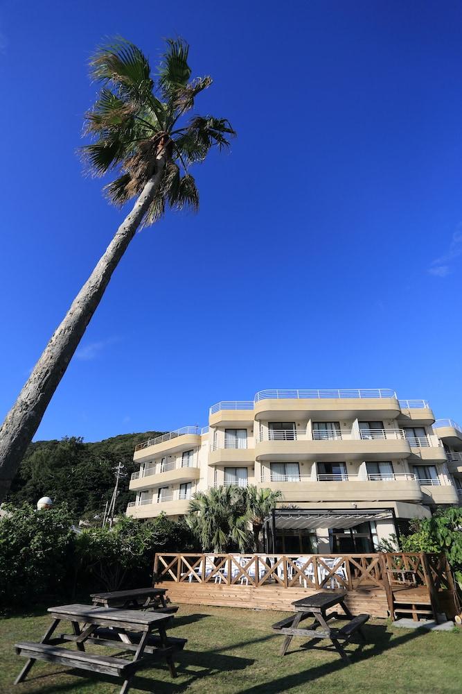 Kerama Beach Hotel Zamami Esterno foto